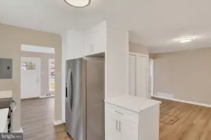 16 Essex Rd, Camp Hill, PA 17011 - Photo 9