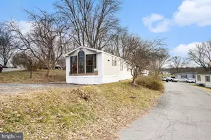 48 Redwood Ln, Carlisle, PA 17015 - Photo 1