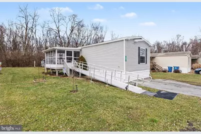 32 Hathaway Drive, Carlisle, PA 17015 - Photo 3