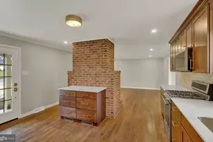 2 Golf View Rd, Camp Hill, PA 17011 - Photo 9