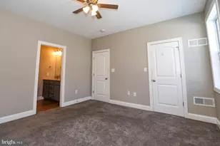 912 Cavalry St, Carlisle, PA 17013 - Photo 27