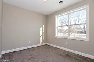912 Cavalry St, Carlisle, PA 17013 - Photo 5