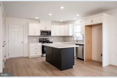 322 Reserve Lane, Mechanicsburg, PA 17050 - Photo 3