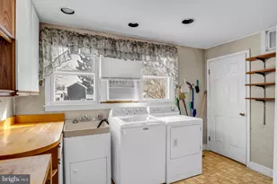 515 N West St, Carlisle, PA 17013 - Photo 15