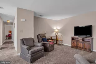 126 W Portland St, Mechanicsburg, PA 17055 - Photo 9