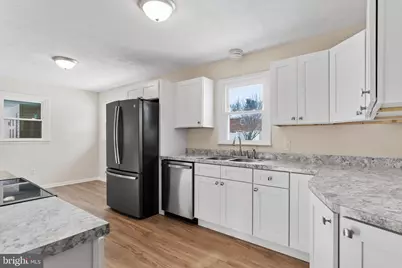 811 W Keller Street, Mechanicsburg, PA 17055 - Photo 11