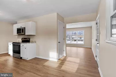 811 W Keller Street, Mechanicsburg, PA 17055 - Photo 9