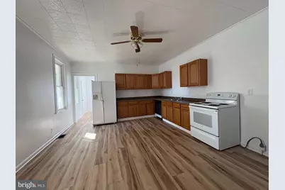 156 E Penn Street, Carlisle, PA 17013 - Photo 5