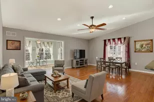 33 Creek Bank Dr, Mechanicsburg, PA 17050 - Photo 9