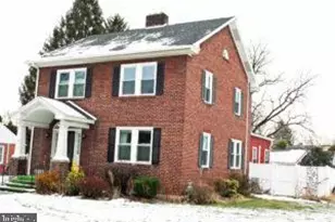 16 E Marble St, Mechanicsburg, PA 17055 - Photo 3