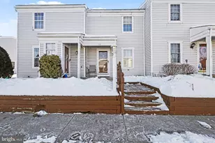 719 Old Silver Spring Rd, Mechanicsburg, PA 17055 - Photo 1