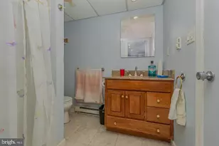 8 Edgewood Dr, Mechanicsburg, PA 17055 - Photo 15