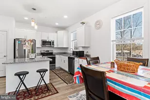 31 Parkview Dr, Carlisle, PA 17013 - Photo 3