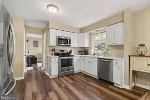 1117 Floribunda Ln, Mechanicsburg, PA 17055 - Photo 9