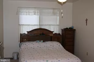 806 N Market St, Mechanicsburg, PA 17055 - Photo 11