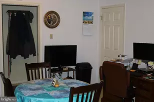 806 N Market St, Mechanicsburg, PA 17055 - Photo 3