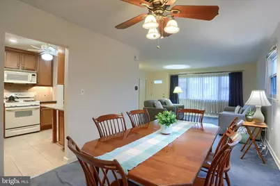 113 E Woodland Drive, Mechanicsburg, PA 17055 - Photo 9