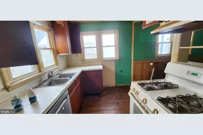 321 Chestnut, Mount Holly Springs, PA 17065 - Photo 3