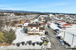 1836 W Trindle Rd, Carlisle, PA 17013 - Photo 3