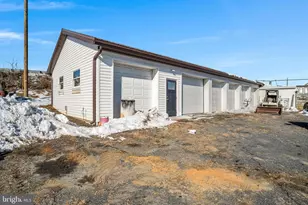 1836 W Trindle Rd, Carlisle, PA 17013 - Photo 7