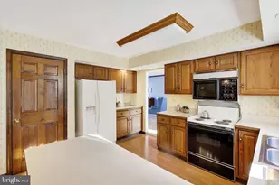 1102 Dry Powder Cir, Mechanicsburg, PA 17050 - Photo 7