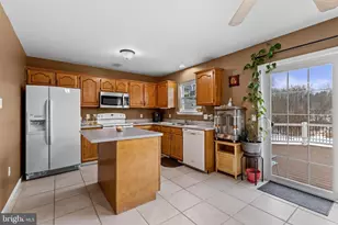 804 Yorkview Dr, Mechanicsburg, PA 17055 - Photo 9