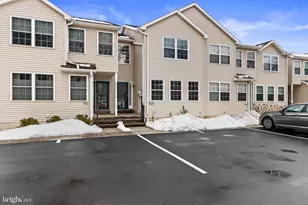 804 Yorkview Dr, Mechanicsburg, PA 17055 - Photo 1