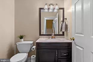 804 Yorkview Dr, Mechanicsburg, PA 17055 - Photo 9