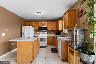 804 Yorkview Dr, Mechanicsburg, PA 17055 - Photo 11