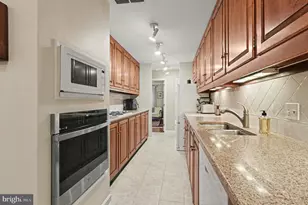 704 Belvedere St, Carlisle, PA 17013 - Photo 13