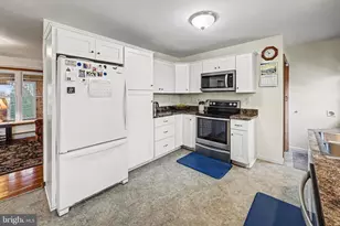 23 E Willow Terrace Dr, Mechanicsburg, PA 17050 - Photo 11