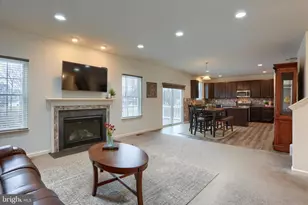17 Barnhart Cir, Mechanicsburg, PA 17050 - Photo 7