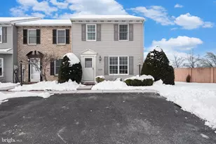 652 Park Ridge Dr, Mechanicsburg, PA 17055 - Photo 1