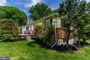 921 Thornton Dr, Mechanicsburg, PA 17055 - Photo 3