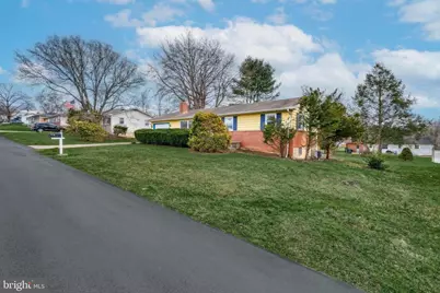 921 Thornton Drive, Mechanicsburg, PA 17055 - Photo 3