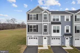 2051 Ter Vw Ln, Mechanicsburg, PA 17055 - Photo 1