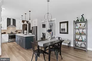 2058 N Autumn Chase Dr, Mechanicsburg, PA 17055 - Photo 9