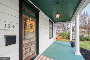 124 S Locust St, Camp Hill, PA 17011 - Photo 5