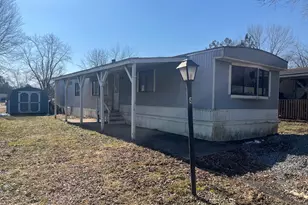 8 Redwood Ln, Carlisle, PA 17015 - Photo 1