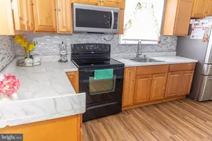 1024 E Lisburn Rd, Mechanicsburg, PA 17055 - Photo 9