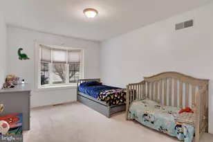 24 Warwick Cir, Mechanicsburg, PA 17050 - Photo 13