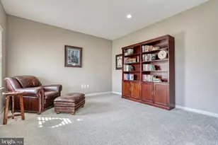 102 Berkshire Dr, Carlisle, PA 17015 - Photo 15