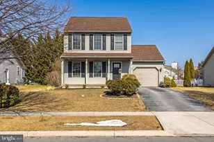 7 Sussex Dr, Carlisle, PA 17013 - Photo 1