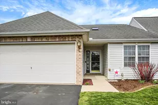 13 Ridgeway Dr, Mechanicsburg, PA 17050 - Photo 3