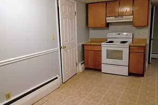 19 W Locust St, Mechanicsburg, PA 17055 - Photo 3