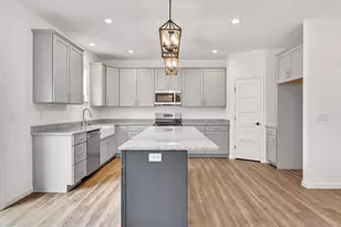 2 Stream Dr, Carlisle, PA 17013 - Photo 5