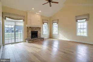 427 Carmella Dr, Mechanicsburg, PA 17050 - Photo 9