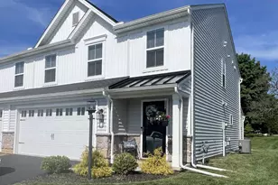 11 Shillington Ln, Carlisle, PA 17013 - Photo 1
