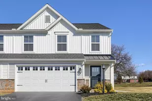 11 Shillington Ln, Carlisle, PA 17013 - Photo 1