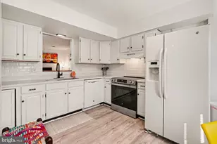 6903 Salem Park Cir, Mechanicsburg, PA 17050 - Photo 7